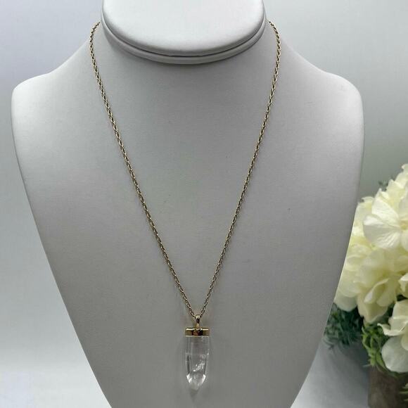 STELLA & DOT Gold Toned Chain Clear Quartz obelisk Amulet Pendant Necklace - Picture 1 of 14